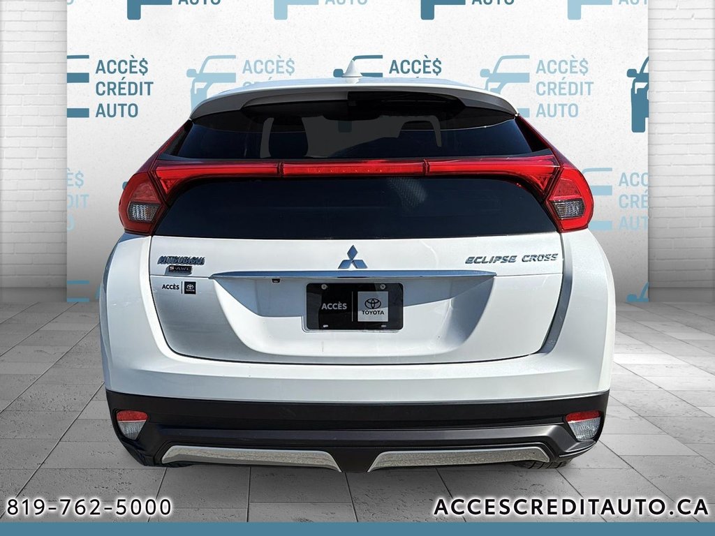 Mitsubishi ECLIPSE CROSS  2018 à Rouyn-Noranda, Québec - 3 - w1024h768px
