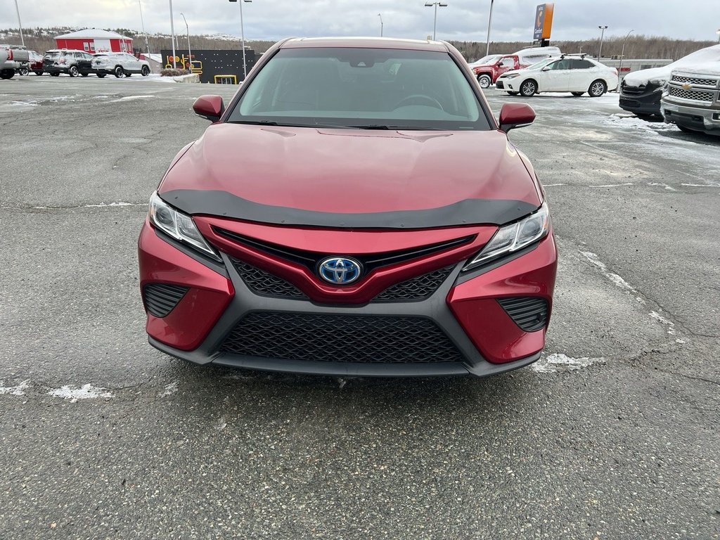 Camry Hybrid SE 2018 à Rouyn-Noranda, Québec - 2 - w1024h768px