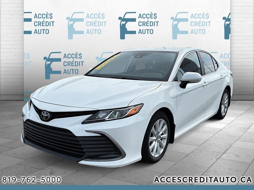 Toyota Camry LE 2022 à Rouyn-Noranda, Québec - 1 - w1024h768px