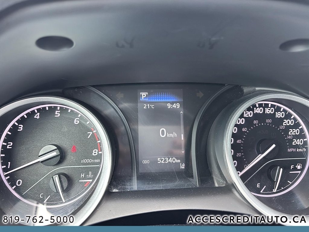 Toyota Camry LE 2022 à Rouyn-Noranda, Québec - 13 - w1024h768px