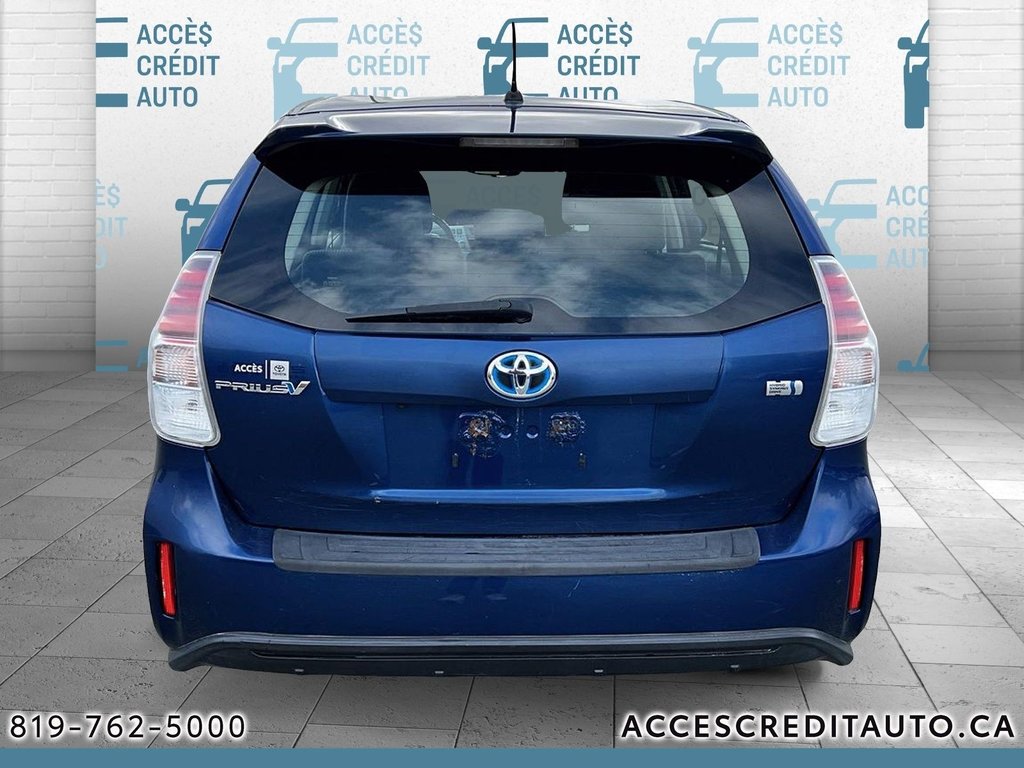 2016  Prius v in Rouyn-Noranda, Quebec - 3 - w1024h768px