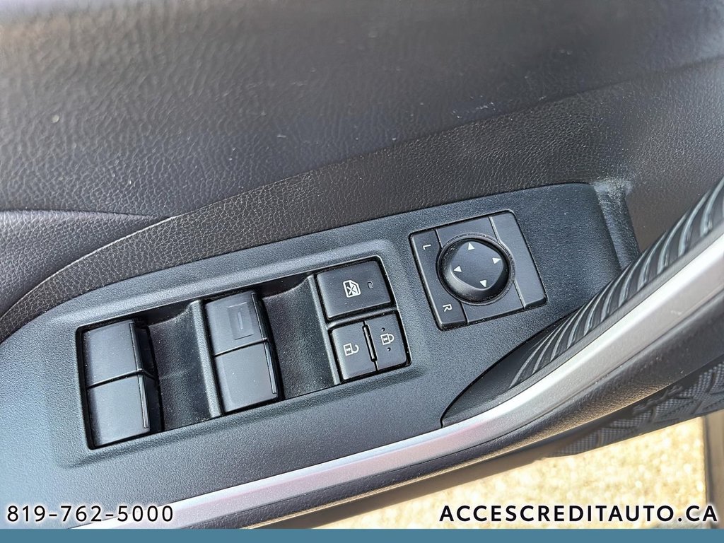 Toyota RAV4 Hybrid LE 2022 à Rouyn-Noranda, Québec - 11 - w1024h768px