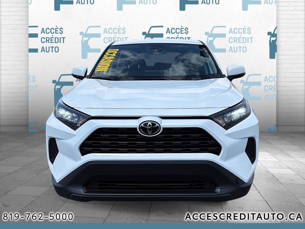 Toyota RAV4 LE 2023 à Rouyn-Noranda, Québec - 2 - w1024h768px