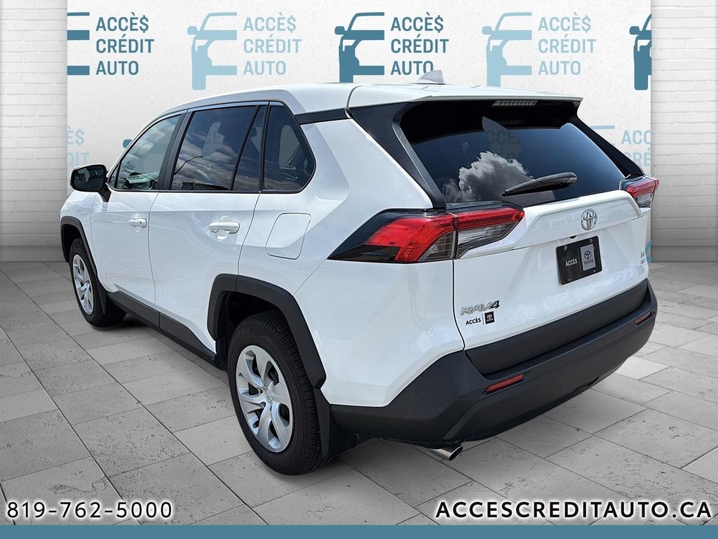 Toyota RAV4 LE 2023 à Rouyn-Noranda, Québec - 4 - w1024h768px