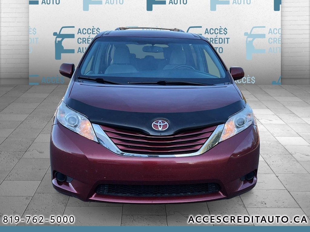 2015  Sienna LE in Rouyn-Noranda, Quebec - 2 - w1024h768px