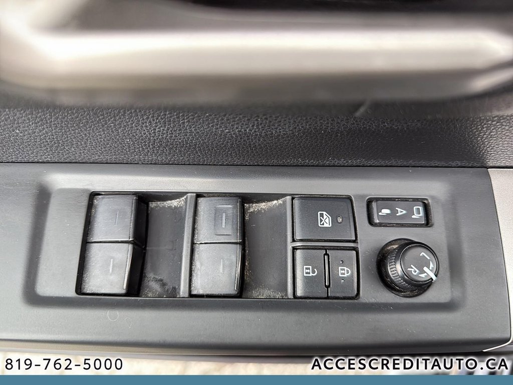 Toyota Tundra Limited 2022 à Rouyn-Noranda, Québec - 11 - w1024h768px