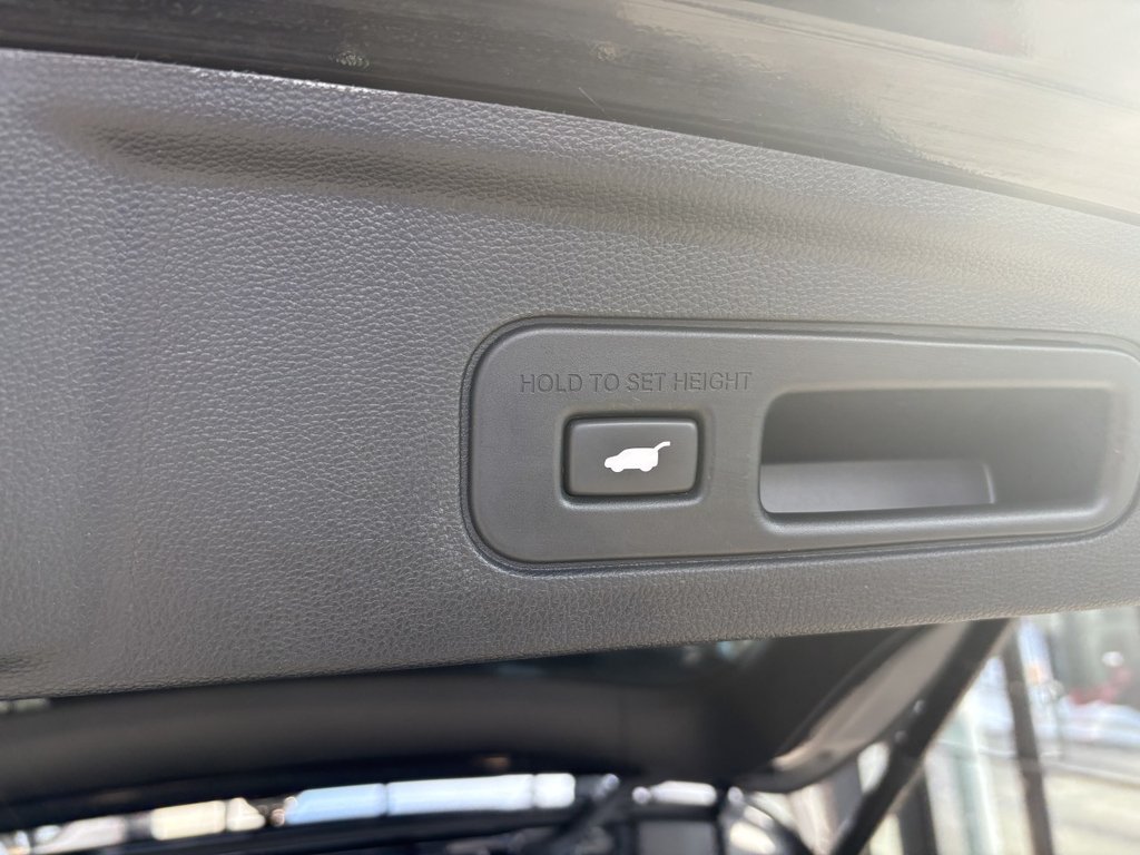 2023 Acura MDX A-Spec in Montreal, Quebec - 15 - w1024h768px