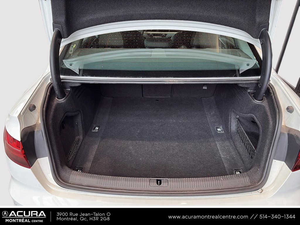 Audi A4 Sedan Komfort 2023 à Montreal, Québec - 5 - w1024h768px