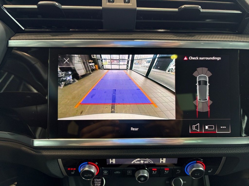 2023 Audi Q3 Progressiv in Montreal, Quebec - 15 - w1024h768px