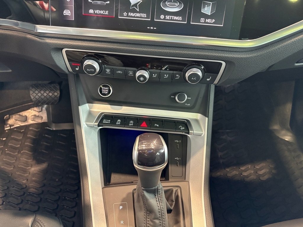 2023 Audi Q3 Progressiv in Montreal, Quebec - 13 - w1024h768px
