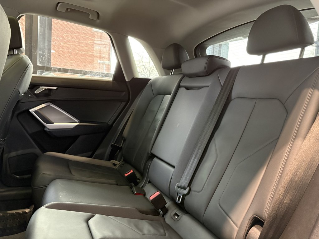 Audi Q3 Komfort 2024 à Montreal, Québec - 14 - w1024h768px