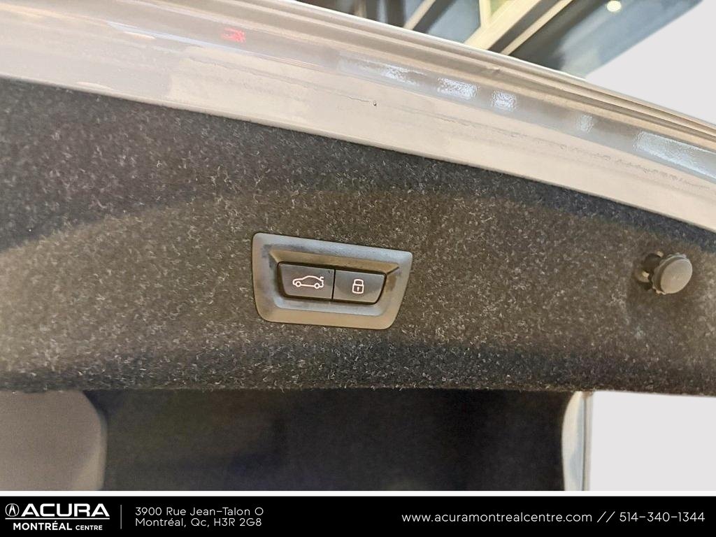 2024 BMW 3 Series M340i xDrive in Montreal, Quebec - 14 - w1024h768px