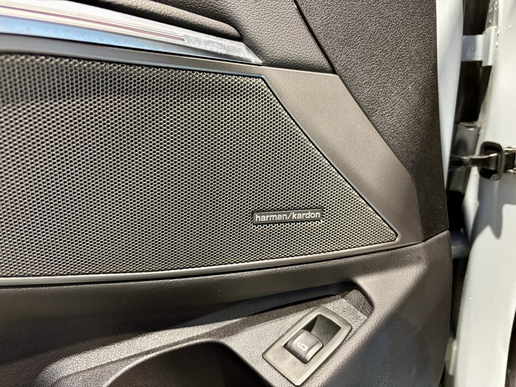 2024 BMW 3 Series M340i xDrive in Montreal, Quebec - 23 - w1024h768px