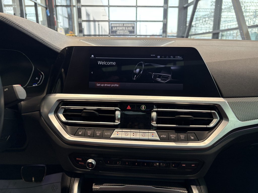 2022 BMW 4 Series M440i xDrive in Montreal, Quebec - 16 - w1024h768px