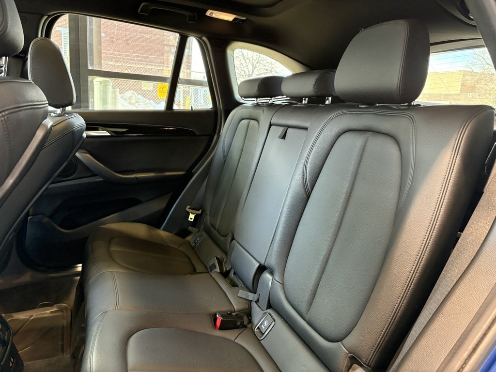 BMW X1 xDrive28i 2019 à Montreal, Québec - 10 - w1024h768px