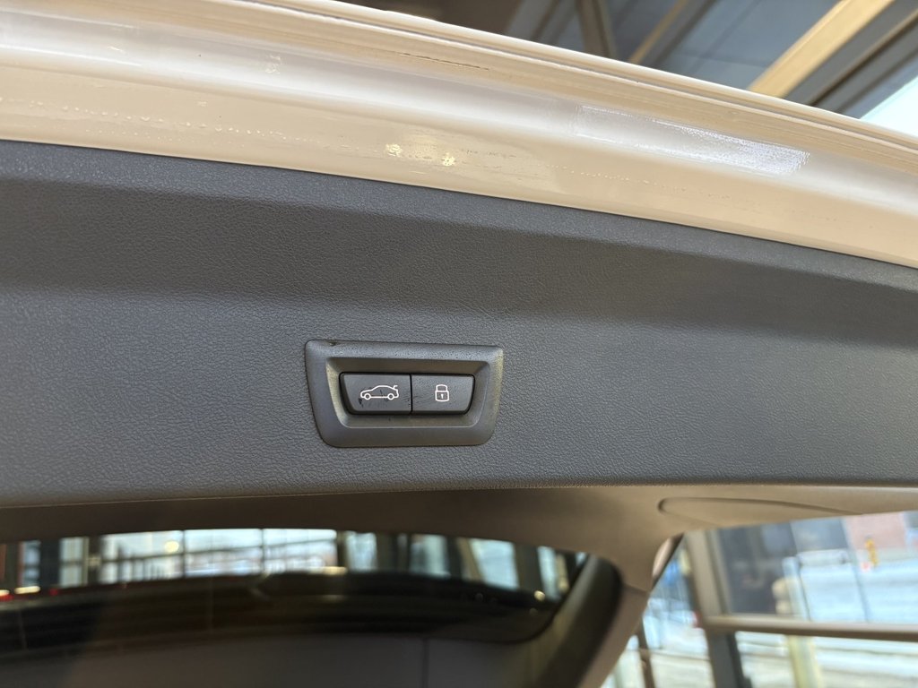 2023 BMW X3 M40i in Montreal, Quebec - 15 - w1024h768px