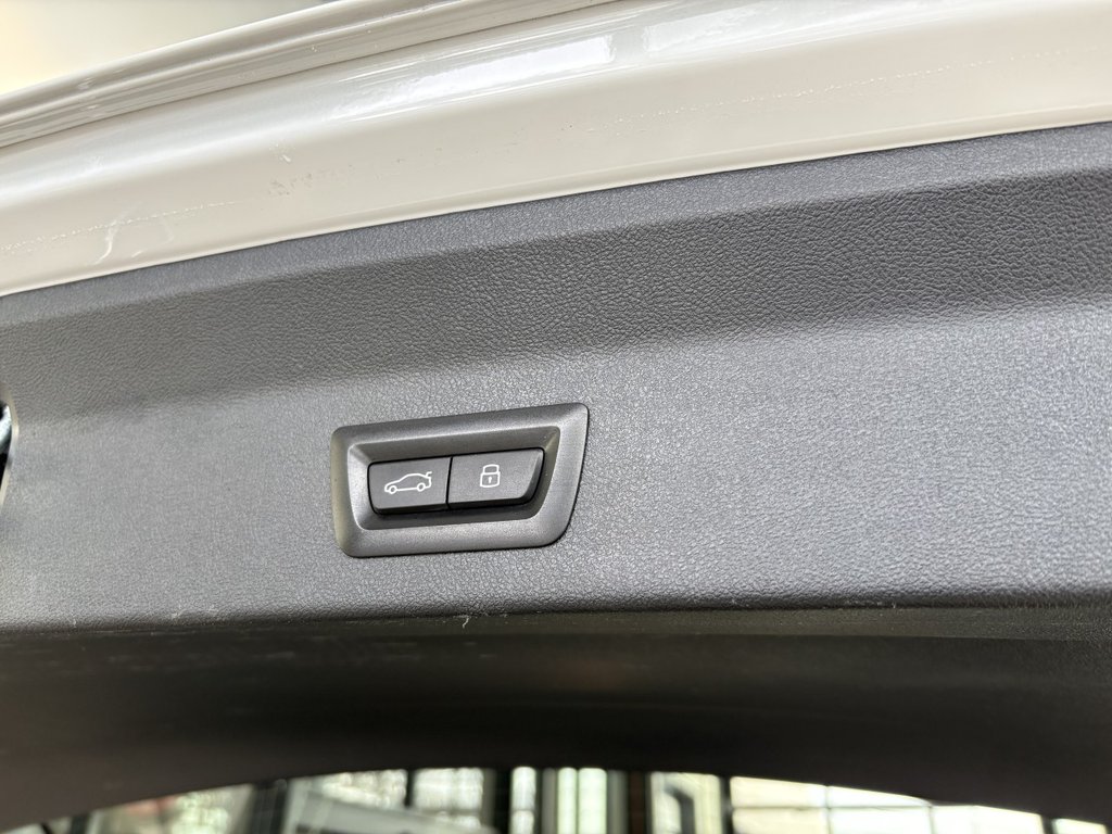 BMW X3 xDrive30i 2023 à Montreal, Québec - 15 - w1024h768px