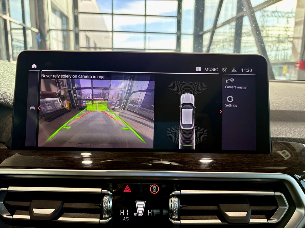 BMW X4 xDrive30i 2025 à Montreal, Québec - 25 - w1024h768px