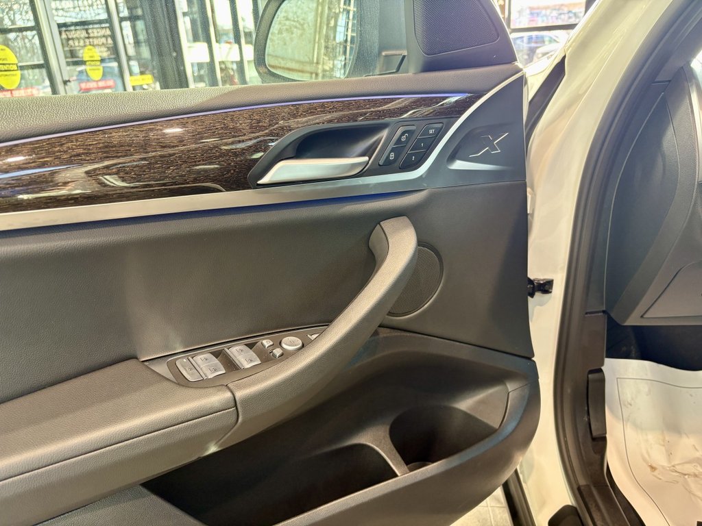 BMW X4 xDrive30i 2025 à Montreal, Québec - 22 - w1024h768px