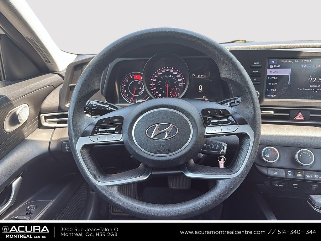 2021 Hyundai Elantra Preferred in Montreal, Quebec - 11 - w1024h768px