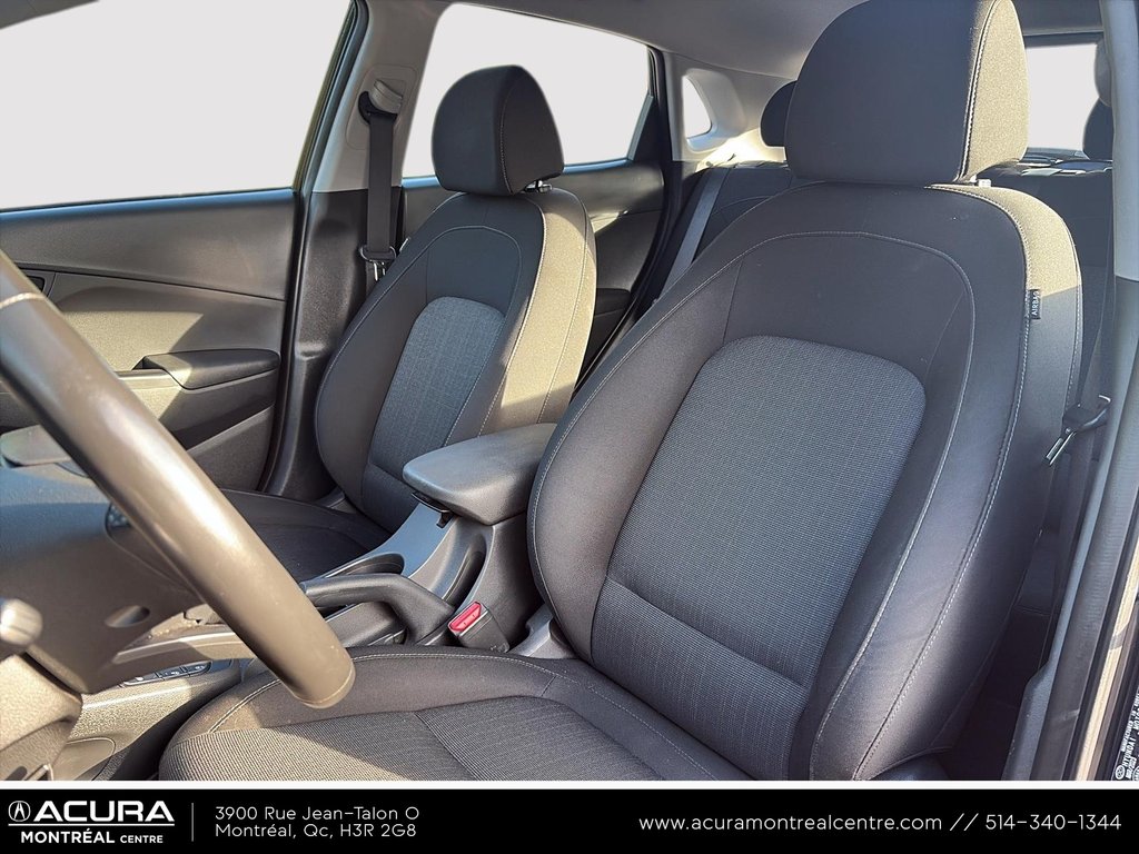 2023 Hyundai Kona Preferred in Montreal, Quebec - 7 - w1024h768px