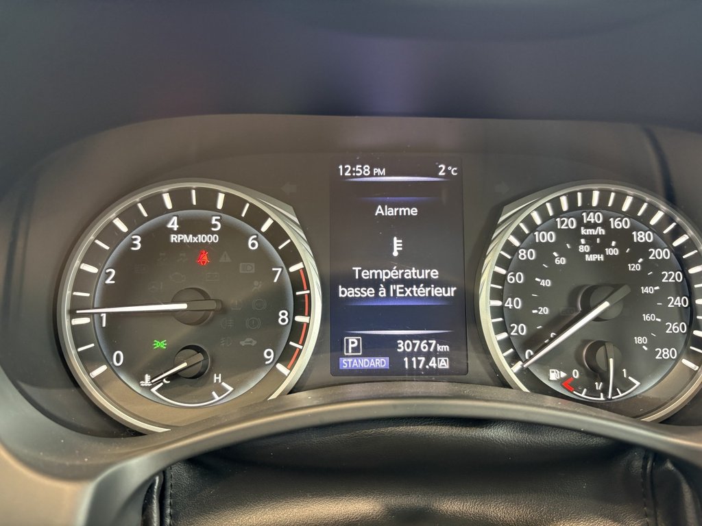 Infiniti Q50  2018 à Montreal, Québec - 27 - w1024h768px