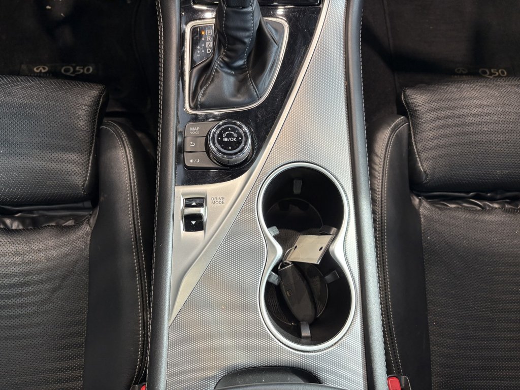 Infiniti Q50  2018 à Montreal, Québec - 22 - w1024h768px