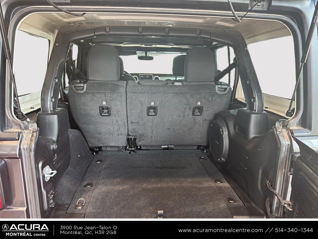 2022 Jeep Wrangler Unlimited Sahara in Montreal, Quebec - 5 - w1024h768px