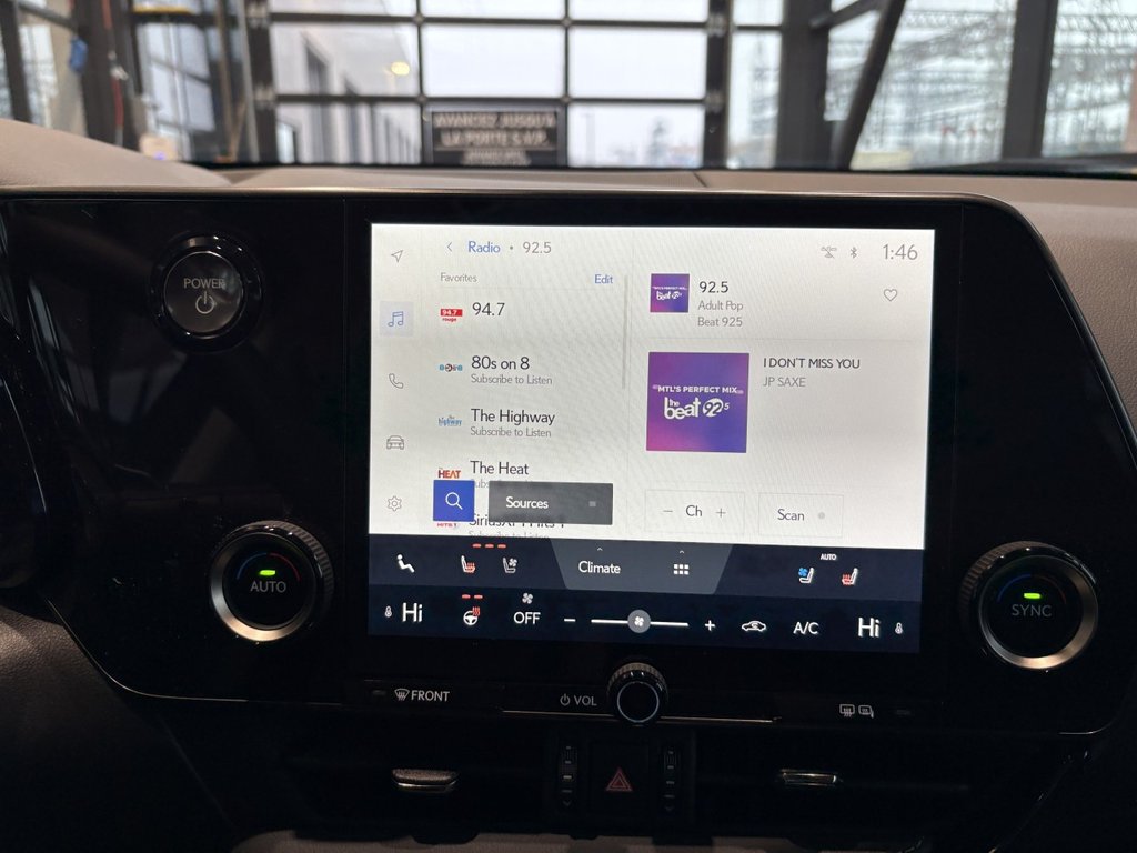 2025 Lexus NX NX 350h in Montreal, Quebec - 15 - w1024h768px