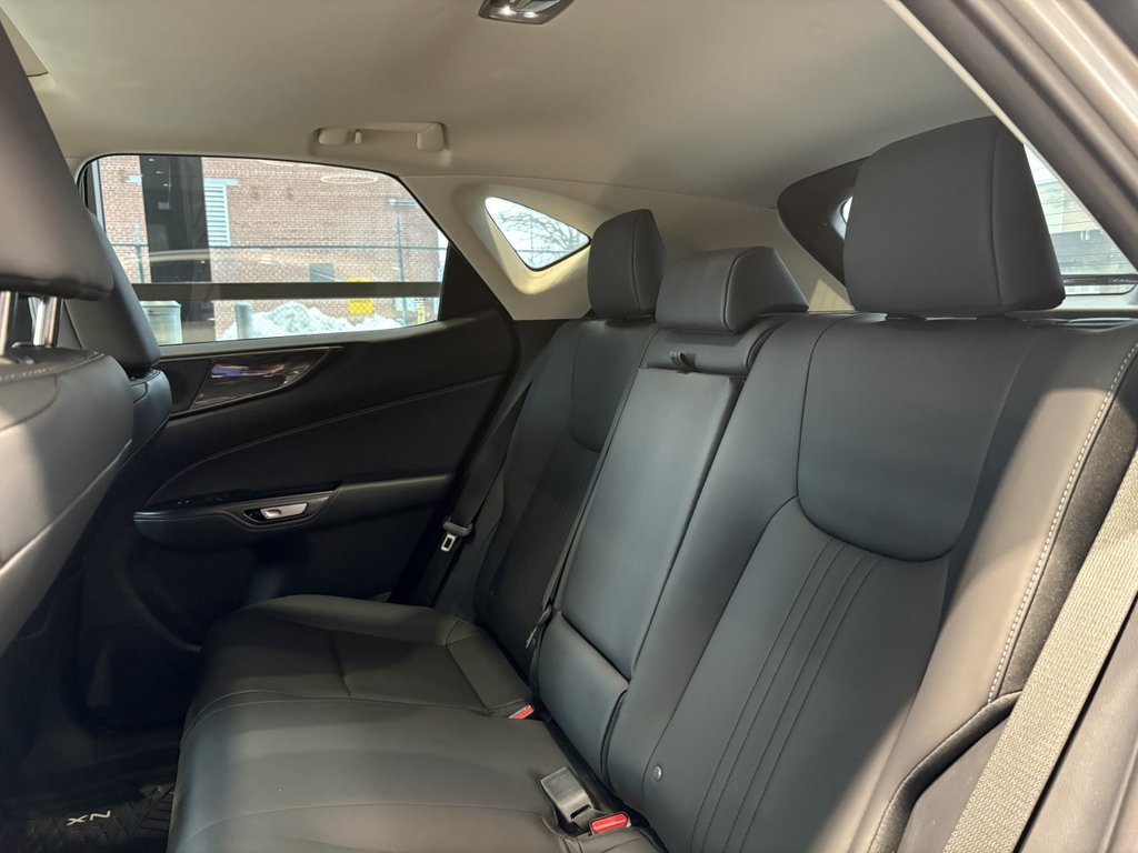 2025 Lexus NX NX 350h in Montreal, Quebec - 10 - w1024h768px