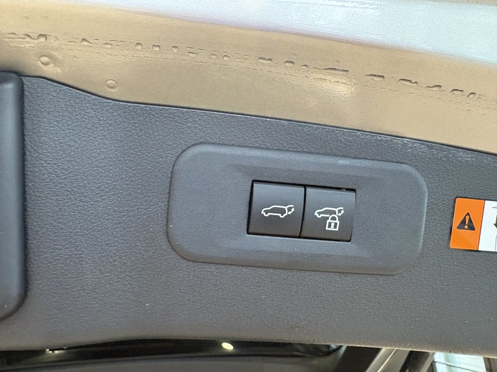 2025 Lexus NX NX 350h in Montreal, Quebec - 12 - w1024h768px