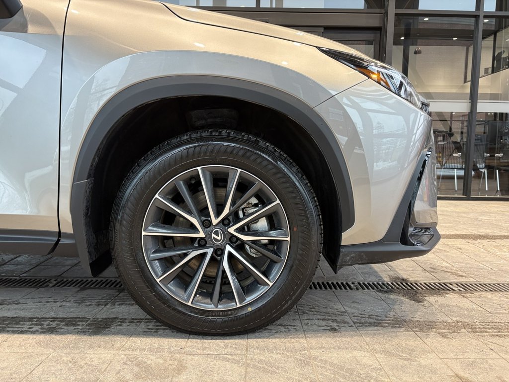 2025 Lexus NX NX 350h in Montreal, Quebec - 8 - w1024h768px