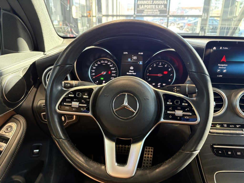 Mercedes-Benz GLC GLC 300 2022 à Montreal, Québec - 18 - w1024h768px