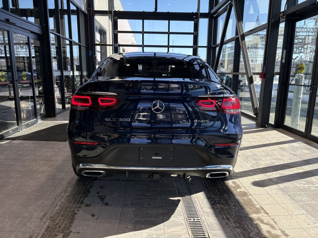 Mercedes-Benz GLC GLC 300 2022 à Montreal, Québec - 7 - w1024h768px