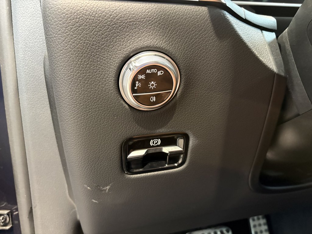 Mercedes-Benz GLC GLC 300 2023 à Montreal, Québec - 27 - w1024h768px