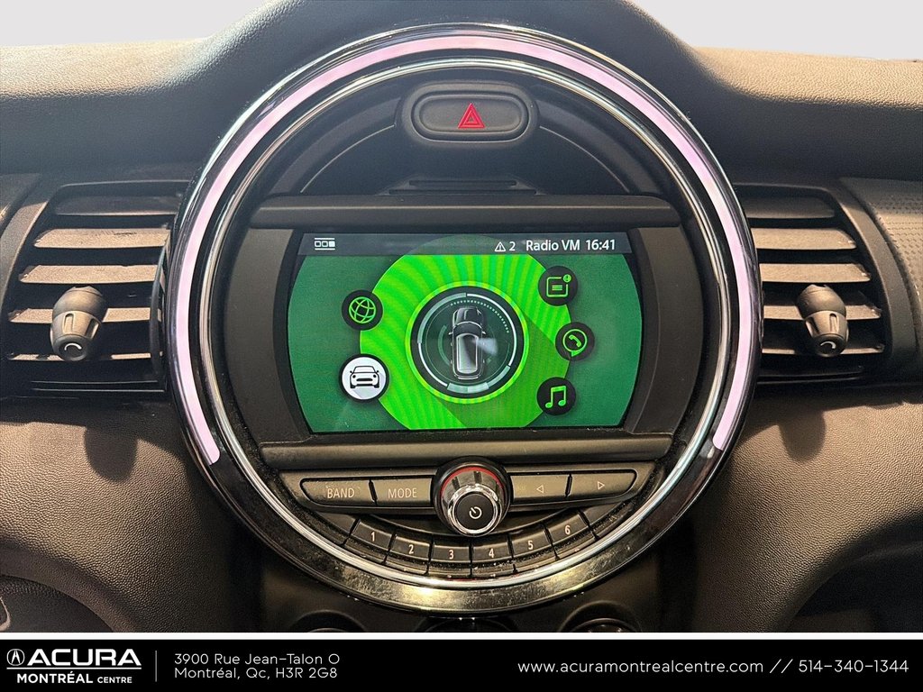 MINI 5 Door Cooper 2019 à Montreal, Québec - 17 - w1024h768px