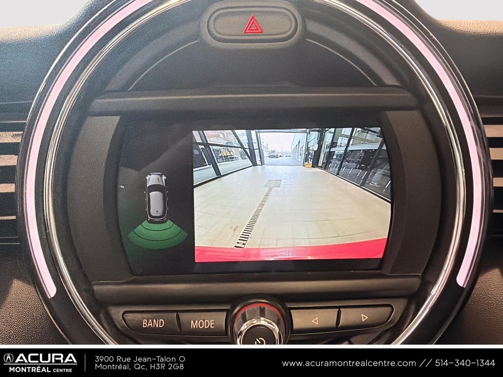 MINI 5 Door Cooper 2019 à Montreal, Québec - 16 - w1024h768px