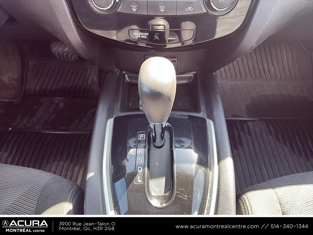 2016 Nissan Rogue SV in Montreal, Quebec - 14 - w1024h768px