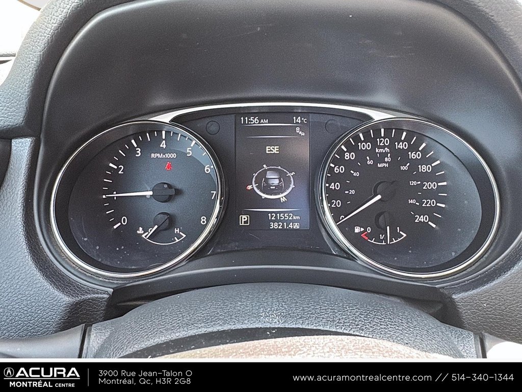 2016 Nissan Rogue SV in Montreal, Quebec - 13 - w1024h768px