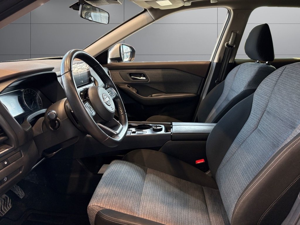 Nissan rogue SV 2023 à Montreal, Québec - 8 - w1024h768px