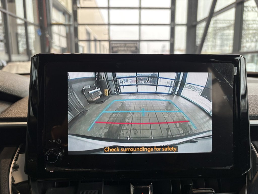 2023 Toyota Corolla Cross LE in Montreal, Quebec - 22 - w1024h768px