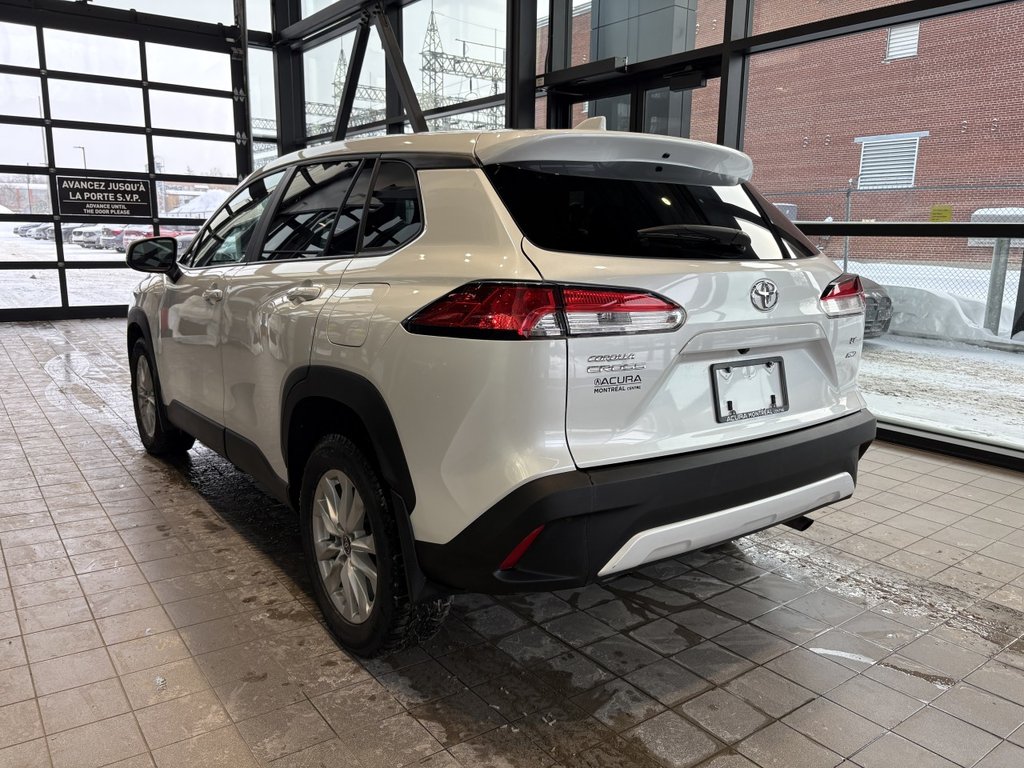 2023 Toyota Corolla Cross LE in Montreal, Quebec - 5 - w1024h768px