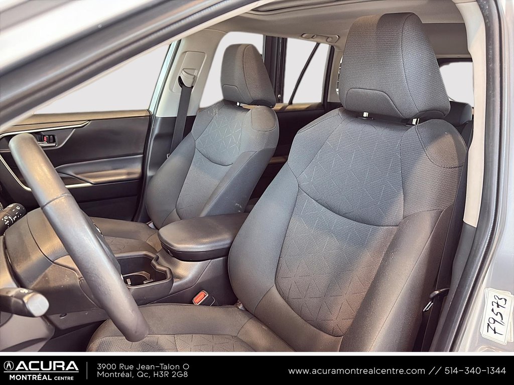Toyota RAV4 XLE 2024 à Montreal, Québec - 7 - w1024h768px