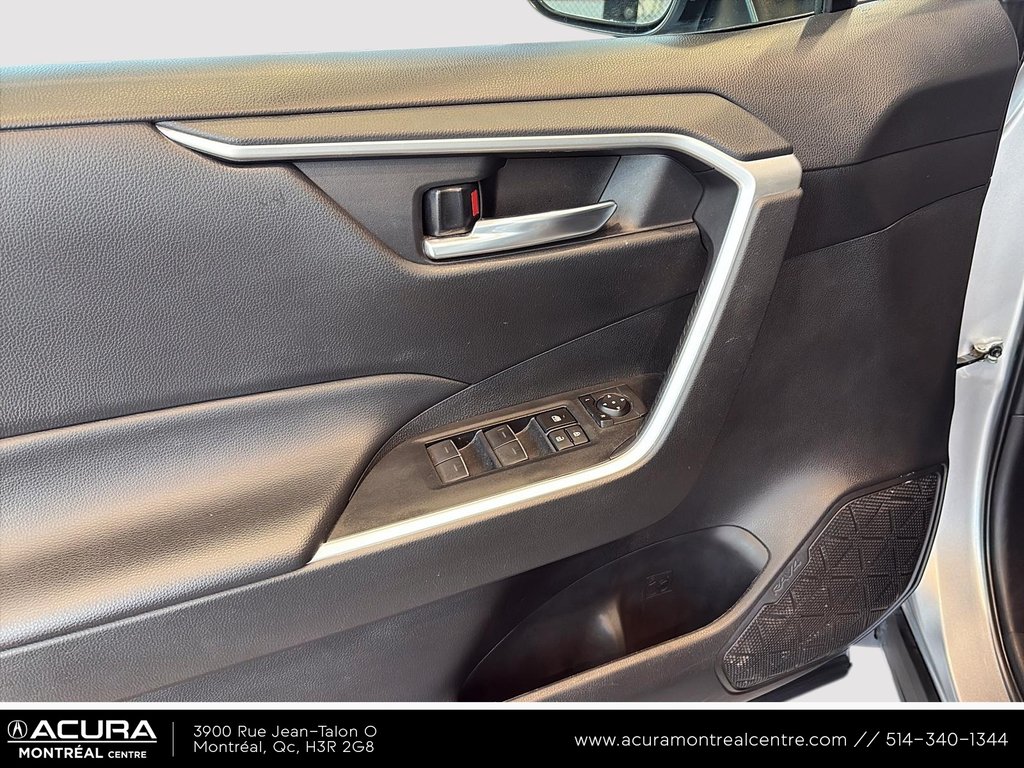 Toyota RAV4 XLE 2024 à Montreal, Québec - 9 - w1024h768px