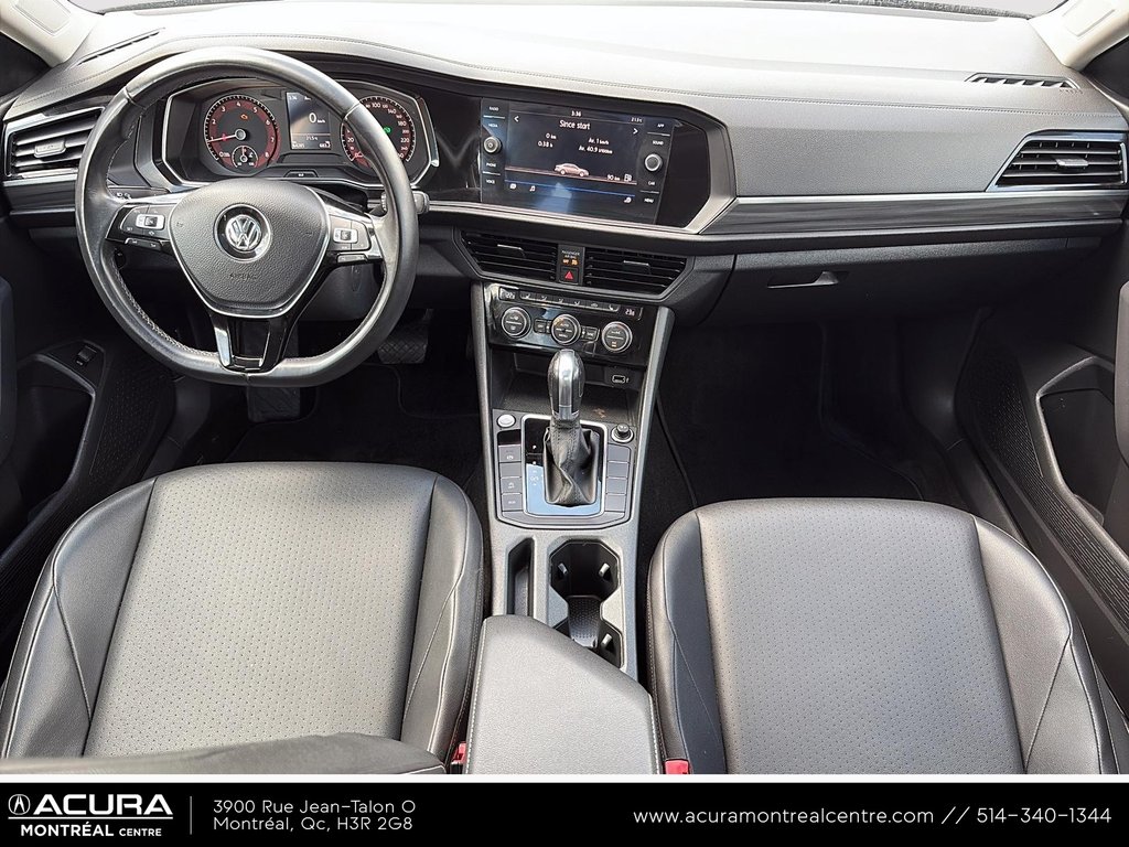 2019 Volkswagen Jetta Highline in Montreal, Quebec - 9 - w1024h768px