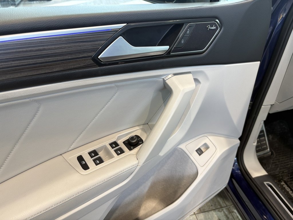 Volkswagen Tiguan Highline R-Line 2022 à Montreal, Québec - 24 - w1024h768px