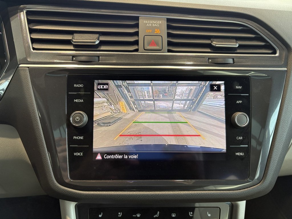 Volkswagen Tiguan Highline R-Line 2022 à Montreal, Québec - 28 - w1024h768px