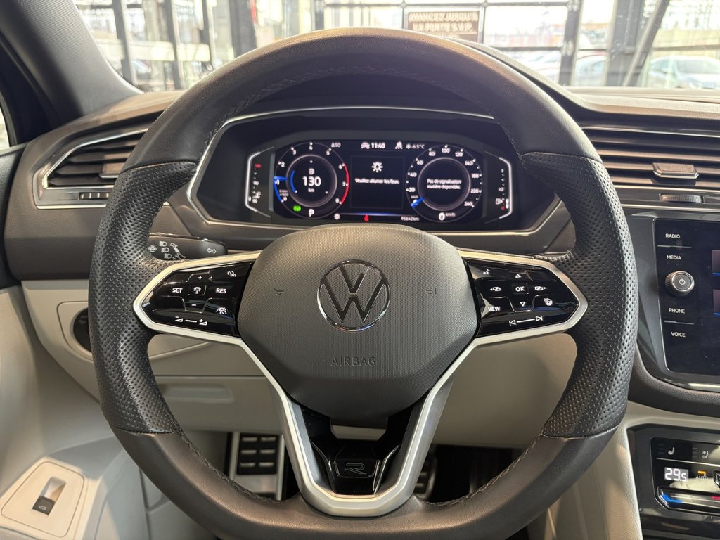Volkswagen Tiguan Highline R-Line 2022 à Montreal, Québec - 18 - w1024h768px