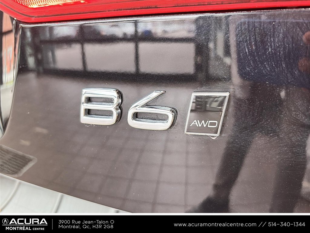 2023 Volvo XC60 Ultimate Dark Theme in Montreal, Quebec - 15 - w1024h768px