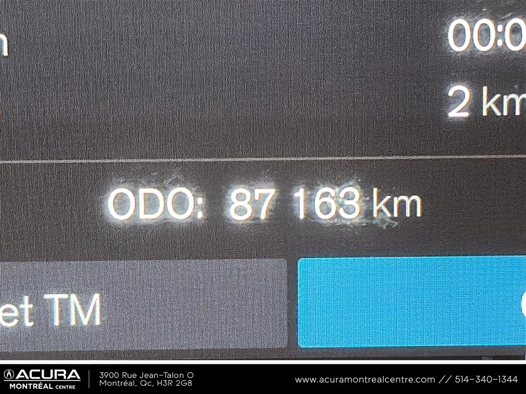 2023 Volvo XC60 Ultimate Dark Theme in Montreal, Quebec - 12 - w1024h768px